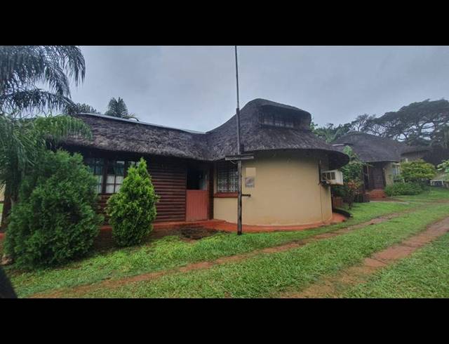 2 BEDROOM TOWNHOUSE FOR SALE IN WOODGRANGE